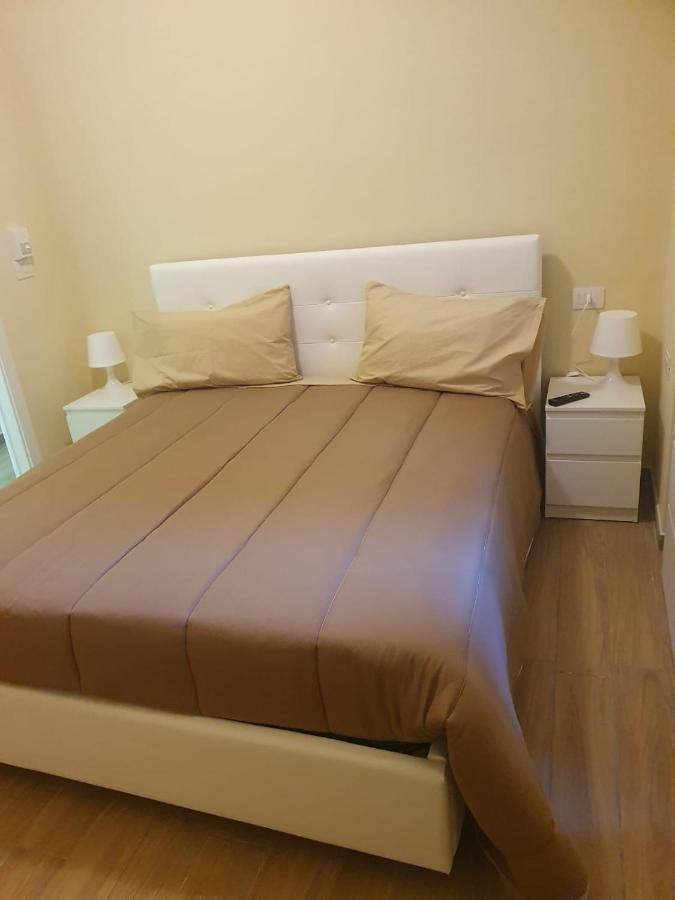 Koas Home Napels Buitenkant foto